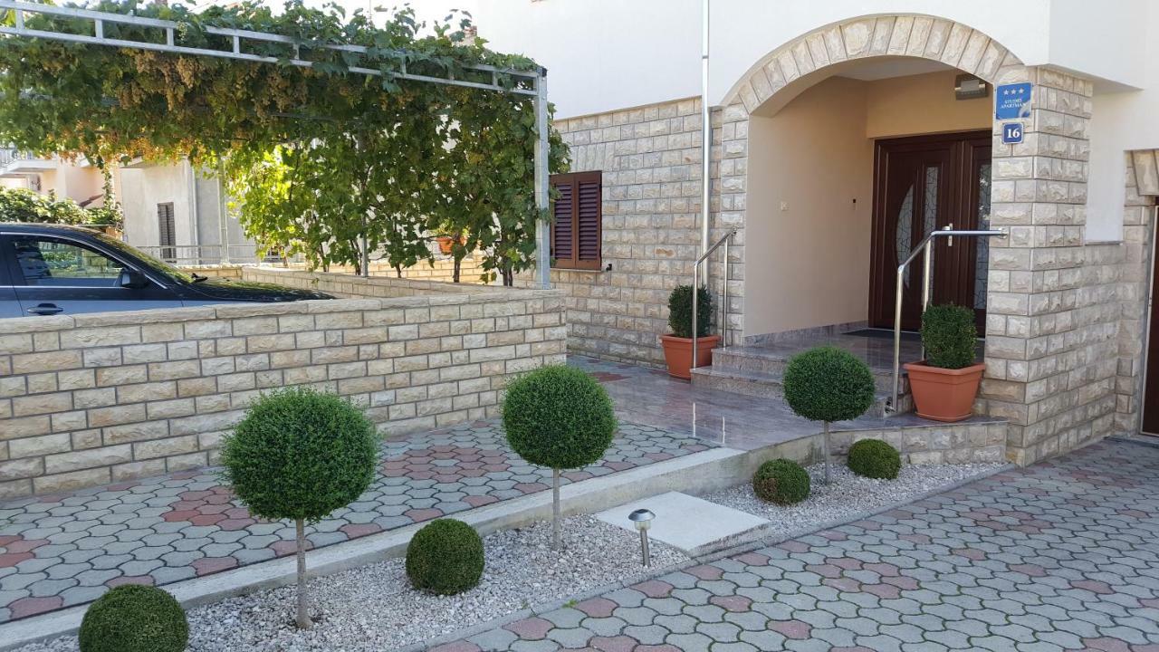 Apartmani M&M Biograd Na Moru Exterior foto